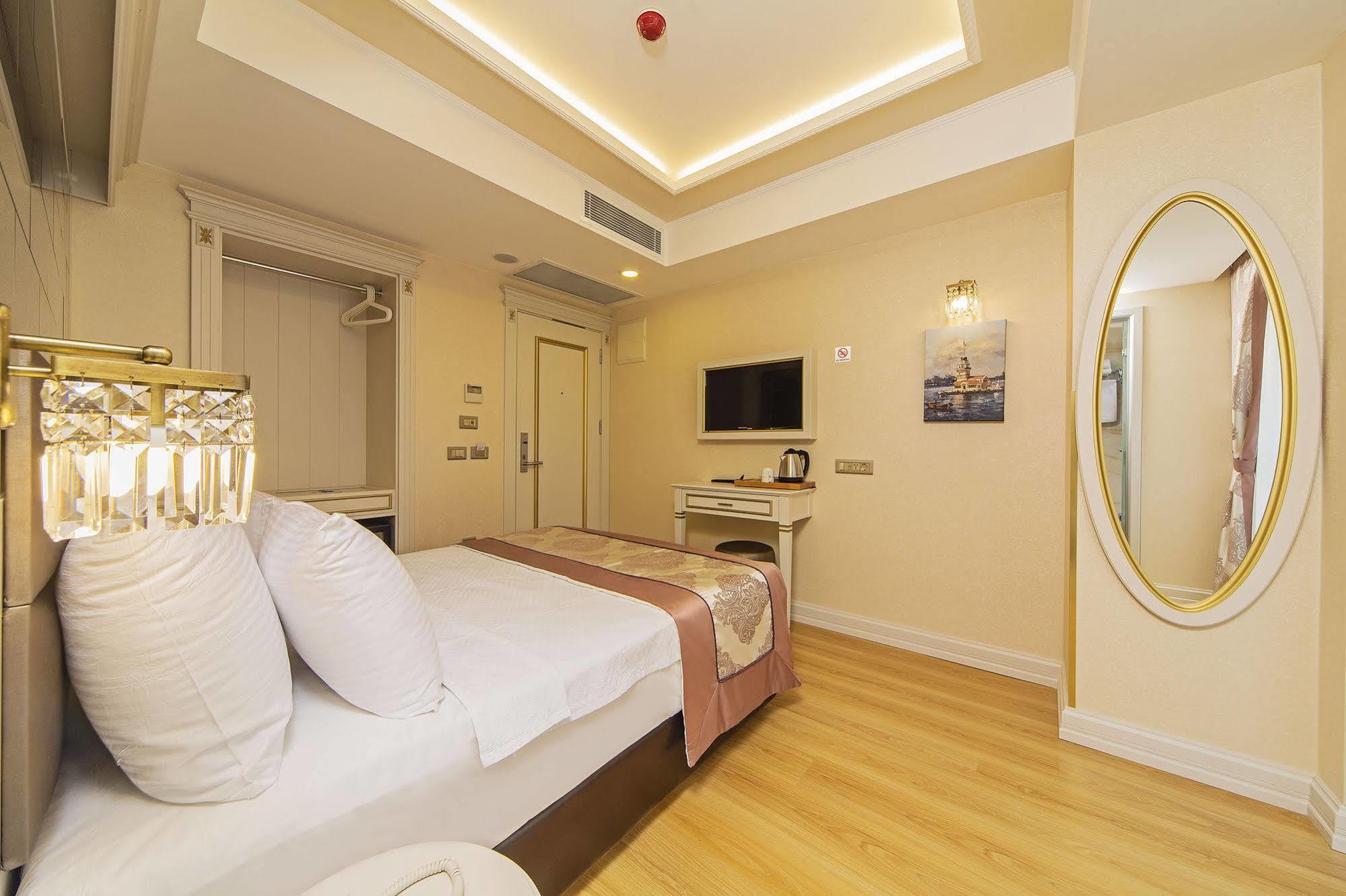 Grand Naki Istambul